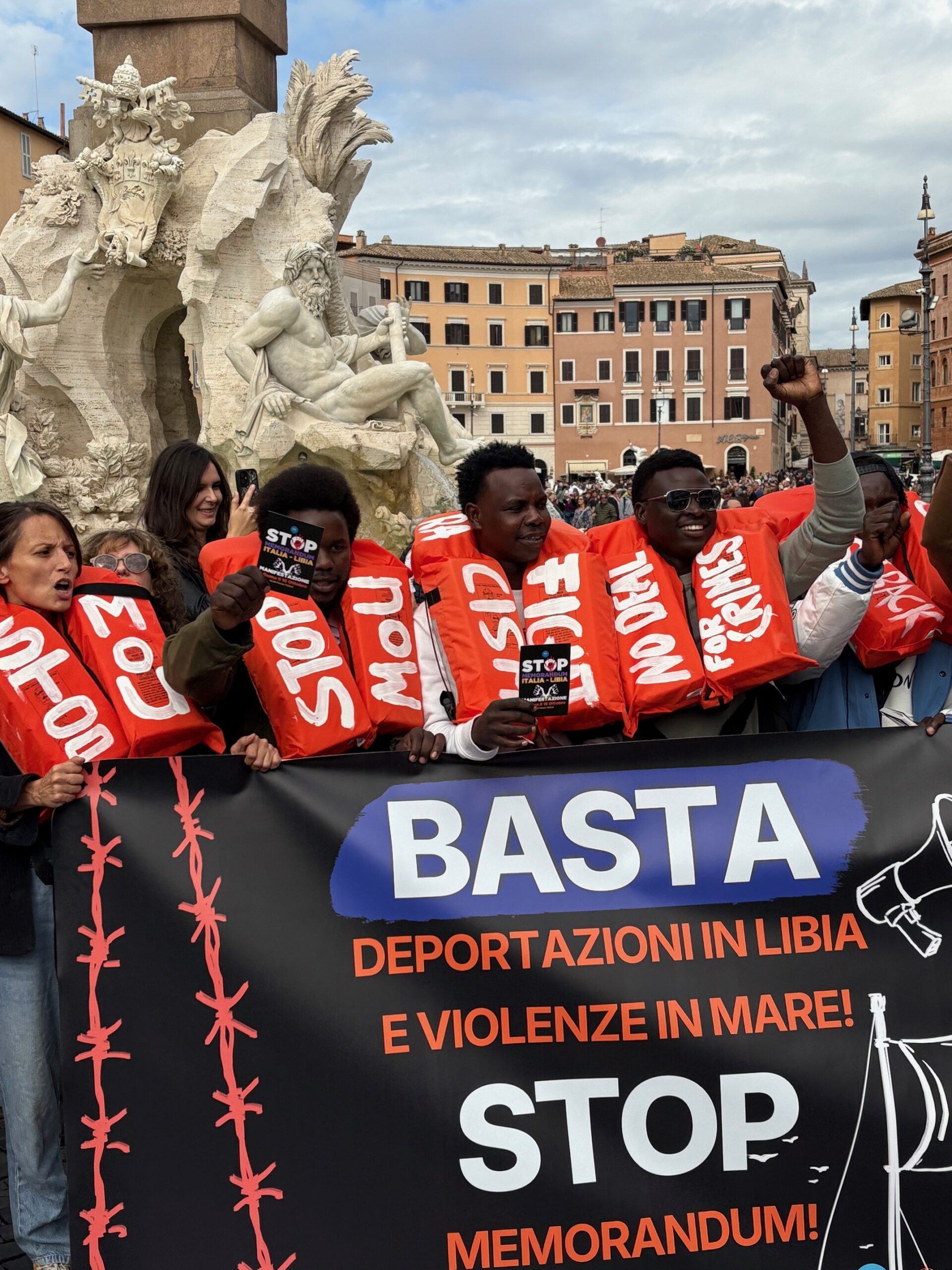 Action days in Rome, 17.10.2025, protest at Piazza Navona